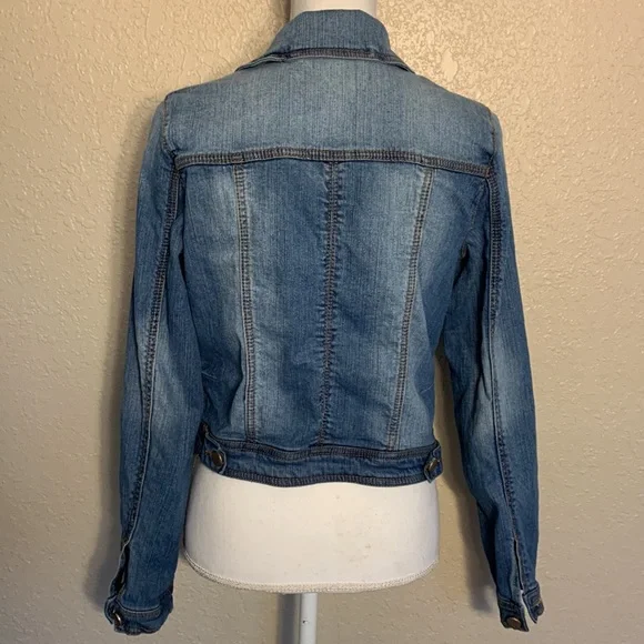 Hinge Women’s Jean Jacket - Picture 3 of 5